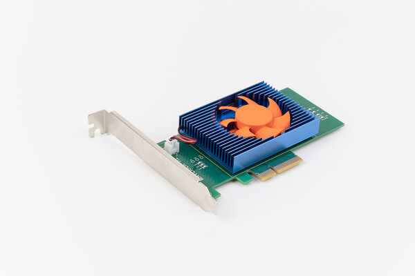 비씨엠테크의 AI 가속 카드.  /비씨엠테크