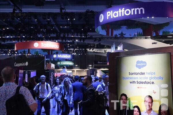 세일즈포스가 금융보안원의 CSP 안전성 평가를 완료하며 국내 금융 시장 진출 고삐를 당길 수 있게 됐다. 사진은 지난해 미국 샌프란시스코에서 열린 세일즈포스 연례행사 드림포스의 모습. /김동원 기자