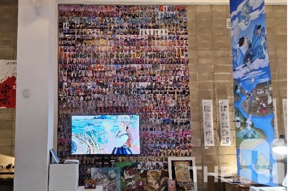 임연수 홍익대 학생이 연희예술극장에서 선보인 AI로 그린 1000여 개의 작품들.