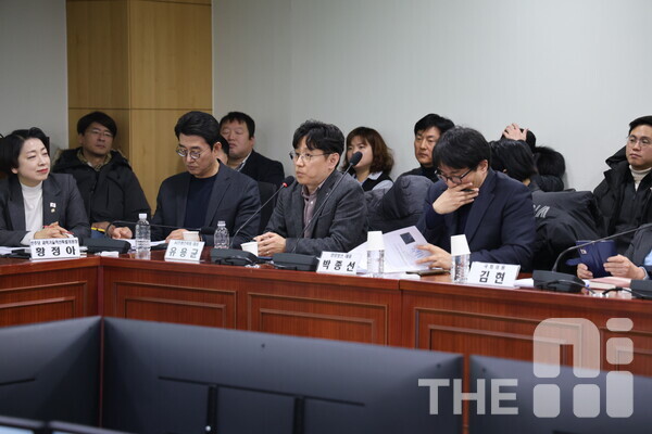 4일 오전 서울 여의도 국회 의원회관 간담회의실에서 열린 ‘딥시크 쇼크’ 대응과 AI 발전 전략 긴급 간담회에서 유용균 AI프렌즈 대표는 “전국에 흩어져 있는 GPU를 하나로 모아서 목적에 맞게 운영해야 한다고 촉구했다. /구아현 기자