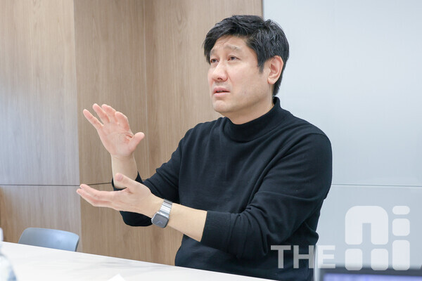 크라우드웍스가 에이전텍 AI 도입을 위한 원스톱 솔루션  ‘알피’(Alpy)를 출시했다. 사진은 김우승 크라우드웍스 대표. /김동원 기자