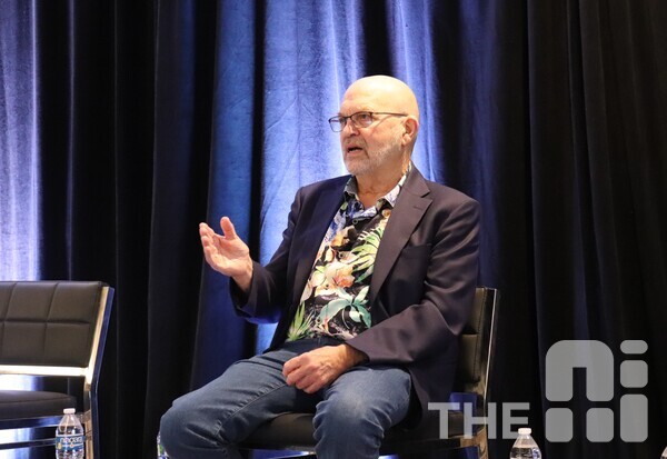  마크 레이버트 보스턴 다이내믹스 창업자는 솔리드웍스가 특정 용도에 맞는 맞춤형 로봇을 신속하게 설계할 수 있게 지원한다고 설명했다. /김동원 기자