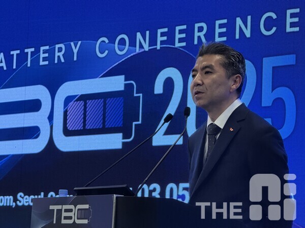 김상진 SK온 NF 제품개발실 부사장이 컨퍼런스에서 참관객들의 질문에 답변을 하고 있다. /유덕규 기자