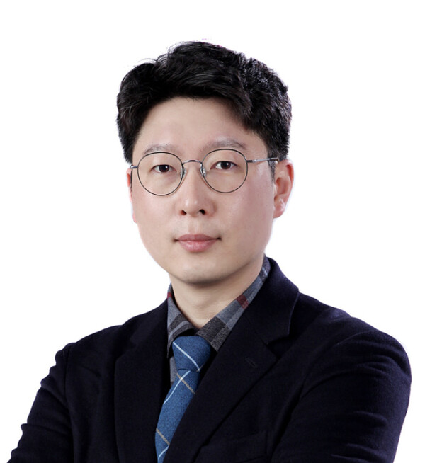 김현철 한국인공지능협회장이 AI 관계자들에게 10대 공약 제안을 메일을 보낸 후 회신이 없으면 동참하는 것으로 간주하겠다고 강요한 것으로 파악됐다. /한국인공지능협회 홈페이지 캡처 