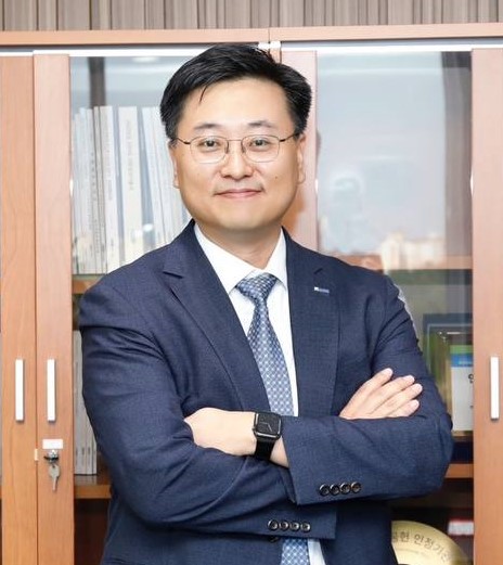 정제영 한국교육학술정보원(KERIS) 원장.