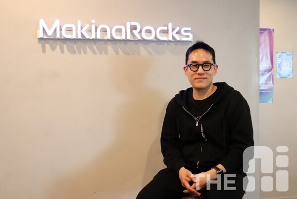 윤성호 마키나락스 대표는 “제조업 관점에서 보면 AI의 잠재력은 실제 물리 세계에 있으므로 피지컬 AI를 잘 성장시키면 기술 우위에 설 수 있다”고 말했다. /김동원 기자