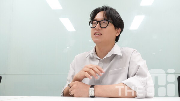 조은산 감독. /유덕규 기자