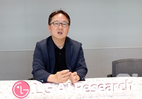 최정규 LG AI연구원 AI에이전트 그룹장 겸 언어랩장은  “LG AI연구원이 보유한 기술과 전문성을 토대로 한국도 AI를 정말 잘할 수 있다는 것을 보여주려고 한다”고 말했다. /김동원 기자