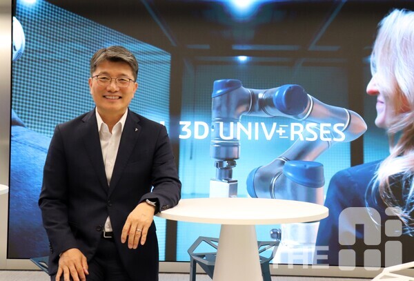 정운성 다쏘시스템 코리아 대표는 “우리는  가상과 현실의 경계를 허물고 AI가 실제 세계에서 작동할 수 있도록 연결하는 역할을 해나갈 것”이라고 말했다. /김동원 기자