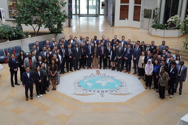  S2W가 인터폴 연례 컨퍼런스 연사로 초청돼 AI 기반 수사 지원 기술을 소개했다. /S2W