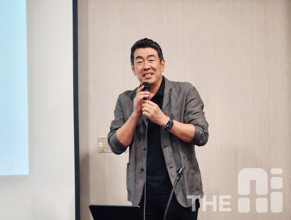 박준범 IITP 디지털인재양성단장은 이번 사업의 특징에 대해 “기존 인재양성 사업과 달리 인재양성과 기업의 실질적 문제해결을 동시에 추구하는 도전적 기획”이라고 설명했다. /김동원 기자