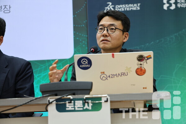 김동환 포티투마루 대표는 “소버린 AI를 범용적인 초거대 모델로만 접근할 것이 아니라 국방에 특화된 버티컬 소버린으로 추진해야 한다”고 제안했다. /김동원 기자
