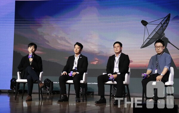 ‘AWS 퍼블릭 섹터 데이 서울 2025’ 패널 토론에서 우주산업에 AI를 활용한 사례가 공개됐다. (왼쪽부터) 유원두 AWS 우주항공 매니저, 조근후 나라스페이스 본부장, 박주흠 다비오 대표, 조성익 텔레픽스 대표. /김동원 기자