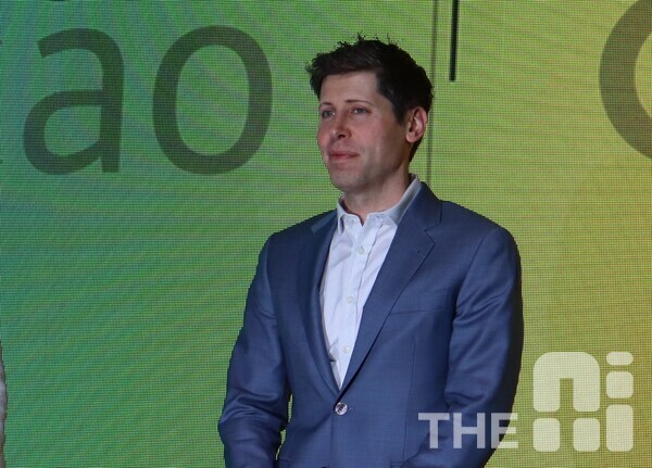 지난 2월 카카오 미디어데이에 참석한 샘 올트먼 오픈AI CEO. /김동원 기자