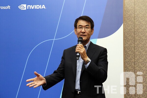 김경진 델 테크놀로지스 코리아 총괄사장은 ‘델 테크놀로지스 포럼 2025’에서 AI 도입이 선택이 아닌 생존의 문제가 됐다고 말했다. /김동원 기자