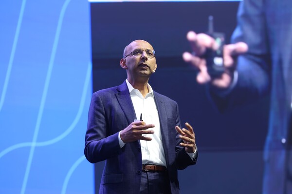 비벡 모힌드라(Vivek Mohindra) 델 테크놀로지스 본사 수석부사장은 “AI 추론 워크로드를 온프레미스에서 실행하면 클라우드 대비 62% 비용 효과가 높다”고 밝혔다. /델 테크놀로지스