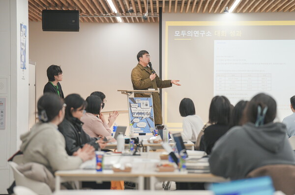 모두의연구소가 풀스택 AI 개발자 양성을 위한 ‘AI 엔지니어 과정’을 연말 개강한다. /모두의연구소