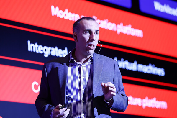 빈센트 칼데이라(Vincent Caldeira) 레드햇 APAC CTO는 “오픈소스가 제공하는 유연성과 책임 있는 AI 원칙이 그 어느 때보다 중요해졌다”고 강조했다. /레드햇 