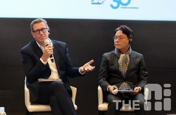 사이먼 데이비스 SAP 아태지역(APAC) 총괄회장은  “한국에서 BDC를 이미 30개 고객사가 도입했으며, 훨씬 더 많은 기업이 PoC(개념증명)를 진행 중”이라고 밝혔다. 권일 CJ제일제당 Next ERP TF 리더. /김동원 기자