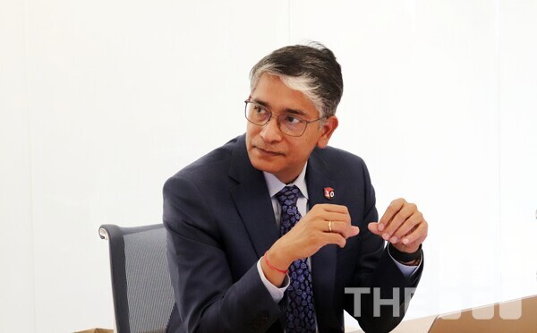 마니쉬 쿠마 솔리드웍스 CEO는 ‘AI 인프라의 인프라’를 만드는 한국 제조업에 스마트 제조 접근이 특히 중요하다고 강조했다. /김동원 기자