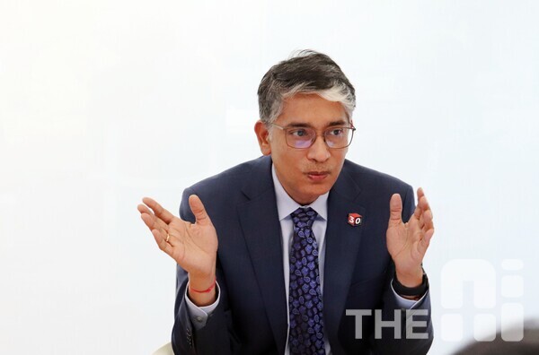 마니쉬 쿠마 솔리드웍스 CEO는 “콘셉트 단계에서 결함을 찾으면 비용이 거의 없다”며 “하지만 생산 이후나 고객에게 전달된 뒤 발견되면 비용이 막대하게 늘어나므로 설계 단계를 중시해야 한다”고 조언했다. /김동원 기자