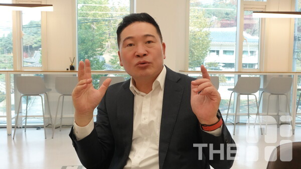 최은수 인텔리빅스 대표가 인공지능(AI)의 신뢰성이 중요한 이유에 대해  AI가 사람의 생명과 재산을 구하는 데 쓰이기 때문이라고 답했다. /구아현 기자