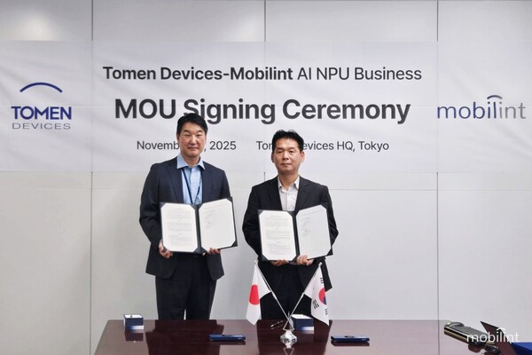 (왼쪽부터) 나카오 TOMEN Device 대표이사, 김성모 모빌린트 본부장. /모빌린트
